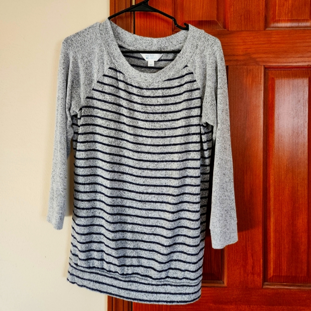 Market & Spruce sweater, size S